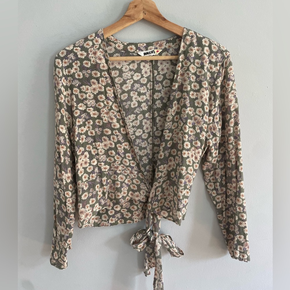 Rolla’s Green Daisy Print Long Sleeve Wrap Top Size L